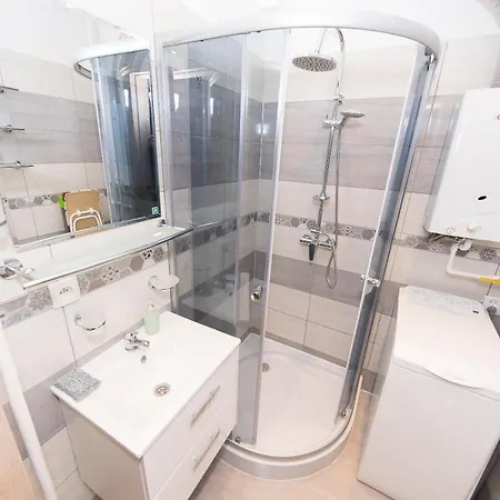 3-bedroom Flat In Center P4you Pl Apartman *